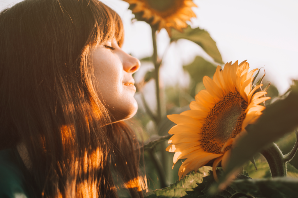 The benefits of sunlight in the morning, and why you should go outside when you wake up
